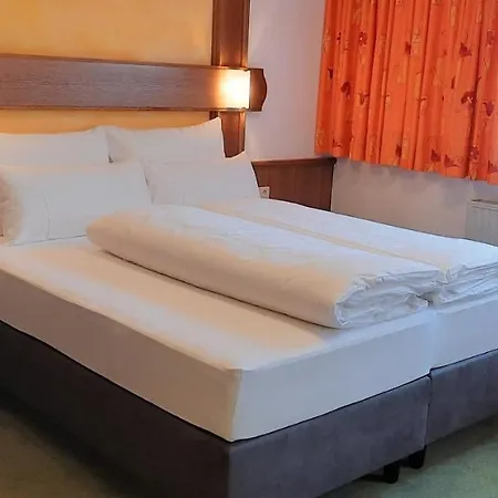 Ξενοδοχείο Garni Belvedere 3*