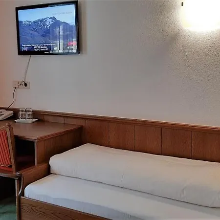 Garni Belvedere Otel 3*